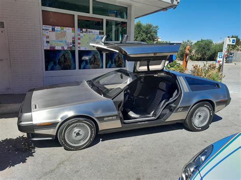 DeLorean DMC-12 da Ritorno al Futuro