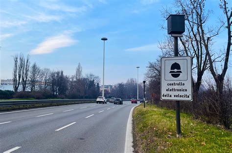 Telecamere per rilevare infrazioni al volante
