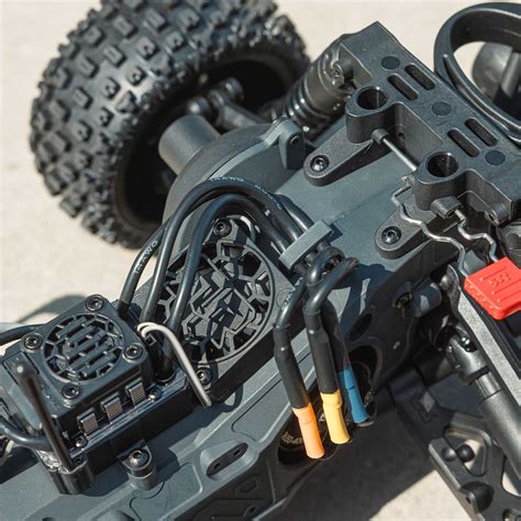 Dettaglio motore brushless Arrma Fury 223S BLX