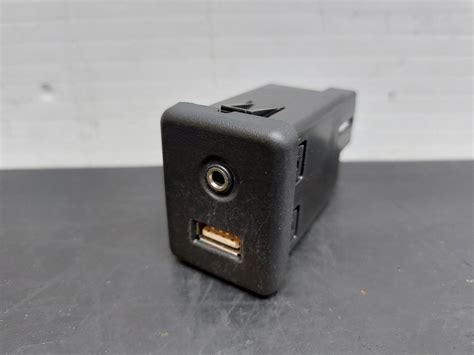 porte usb e aux in su opel