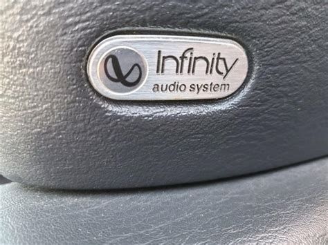 dettaglio sistema infinity sound system