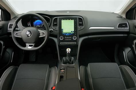 Interni Renault Mégane Sporter con schermo centrale