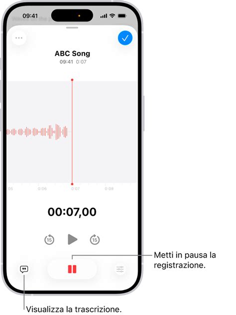 Interfaccia dell'app Memo Vocali su iPhone con il pulsante di registrazione evidenziato.