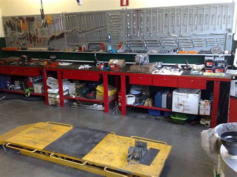 attrezzatura officina moto