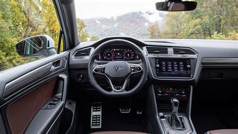 Volkswagen Tiguan dashboard with Start&Stop button