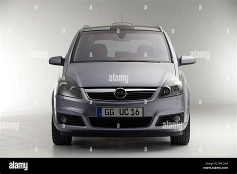 Opel Zafira A frontale