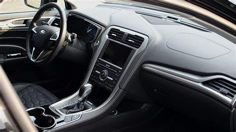 Interni Ford Mondeo Vignale Ibrida
