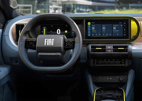 Interni della Fiat Panda (2003)
