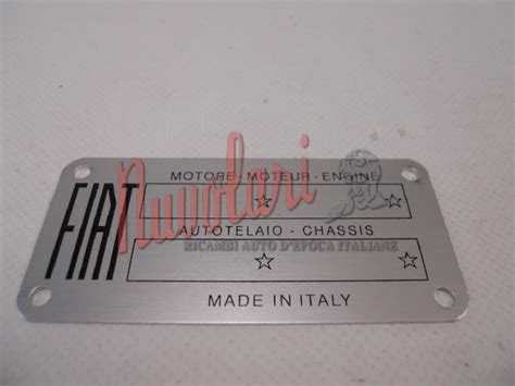 Etichetta identificativa del modello del tagliaerba