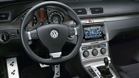 Interni Volkswagen Passat B6 con display multimediale