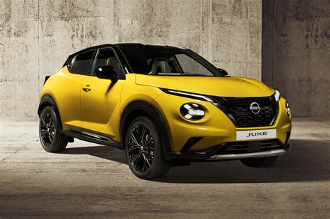 Nissan Juke Model Year 2024 in giallo