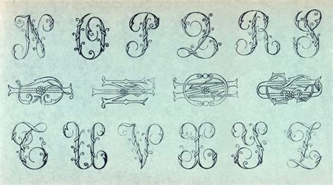 Esempio di monogramma realizzato con l'alfabeto integrato della Juki HZL-G210