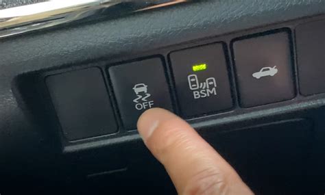 Diagramma sistema frenante VSC Toyota Yaris Hybrid