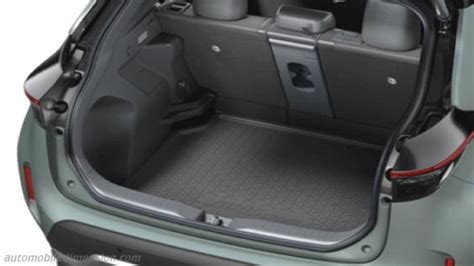 Bagagliaio modulare della Toyota Yaris Cross