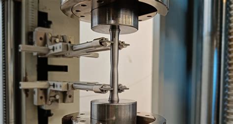 Laboratorio di test per la resistenza alla trazione della gomma Teknorot