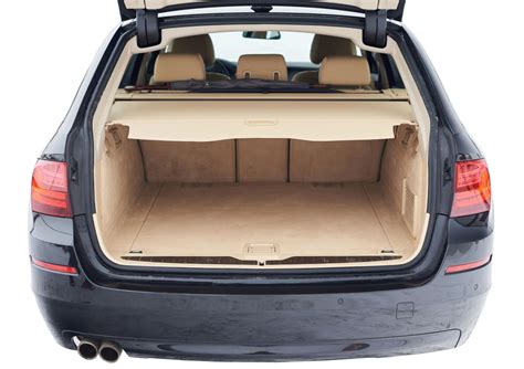 Come misurare il bagagliaio dell'auto