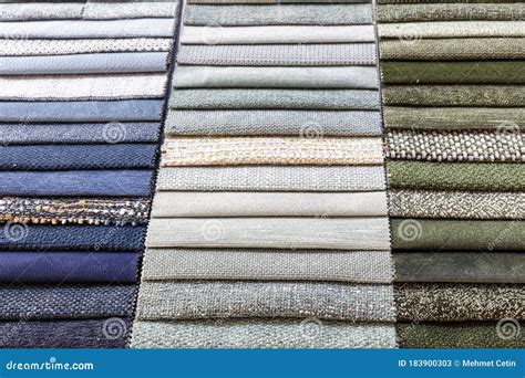 Campioni di tessuto e colori disponibili per coprisedili