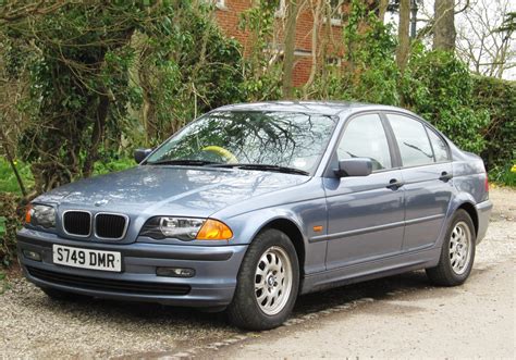 BMW E46 318i in primo piano