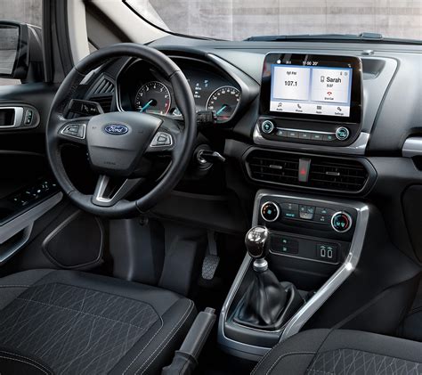 Interni della Ford EcoSport con il sistema di infotainment SYNC 3