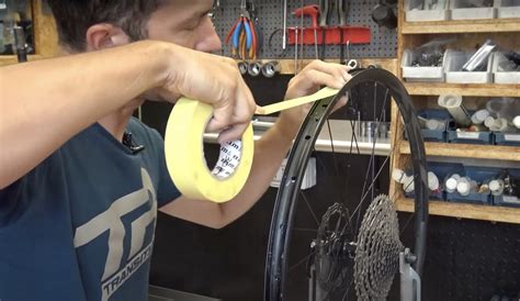 Istruzioni dettagliate per l'installazione del nastro tubeless