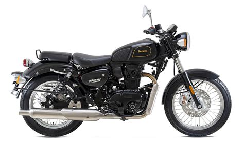 Benelli Imperiale 400 in azione