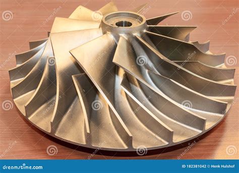 Girante di un compressore centrifugo