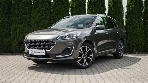Ford Kuga Vignale in viaggio
