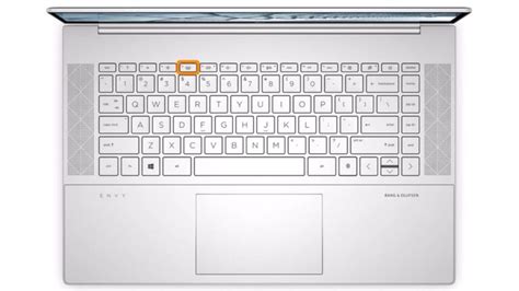 Tasti di controllo volume su una tastiera di laptop