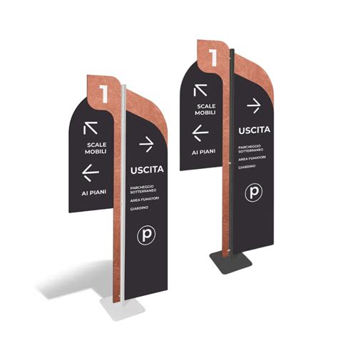 Strada europea con segnaletica moderna