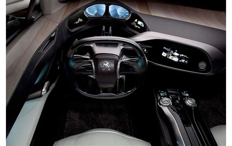 Peugeot i-Cockpit in un SUV
