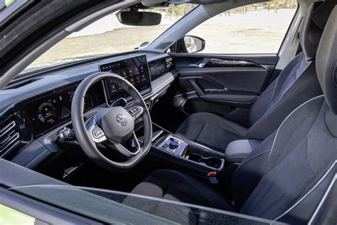 Cockpit Volkswagen Tiguan 2024