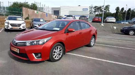 Toyota Corolla D-4D in officina con meccanico