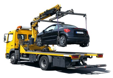 Carro attrezzi che trasporta un'auto