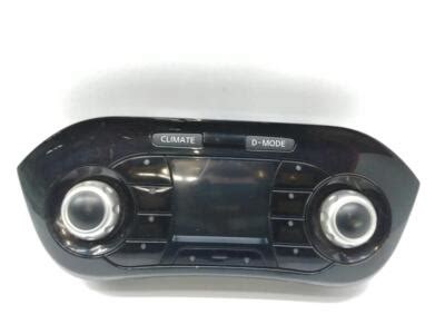 Pannello di controllo del climatizzatore Nissan Juke