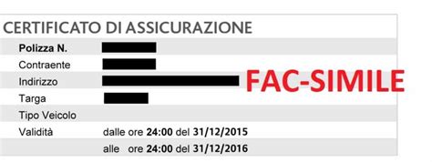 Documenti assicurativi e penna