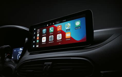 Schermo infotainment Uconnect 5 su Fiat Tipo Cross