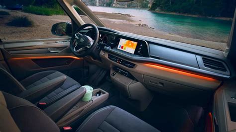 Display touchscreen centrale del Multivan con interfaccia utente