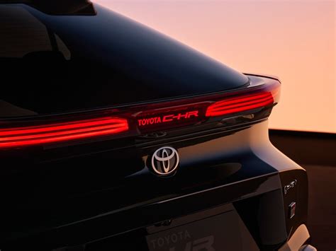 Dettaglio fari posteriori Toyota C-HR