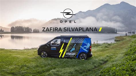 Opel Zafira Silvaplana con tendalino esteso