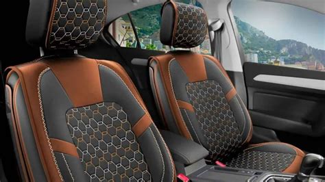 Manutenzione e pulizia coprisedili auto