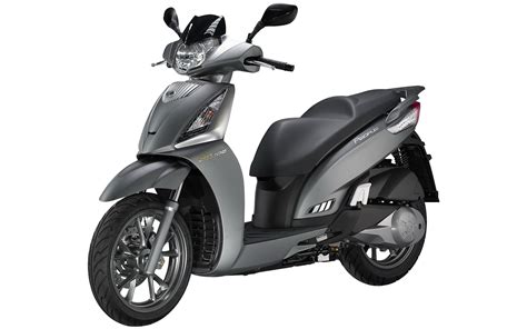Kymco People GTi 200 in movimento