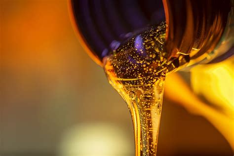 Componenti chimici e molecole di olio sintetico vs minerale