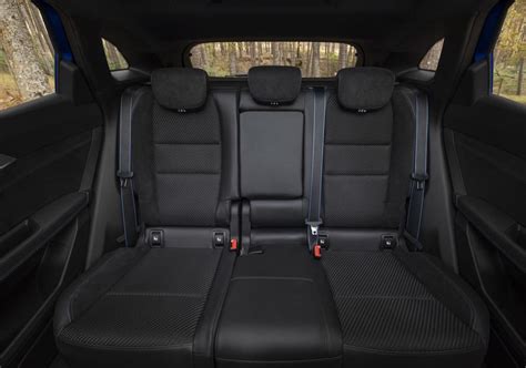 Abitacolo auto caldo e confortevole
