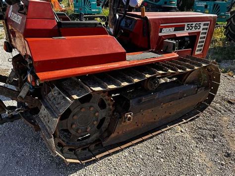 Trattore cingolato Fiat 55-65 in azione