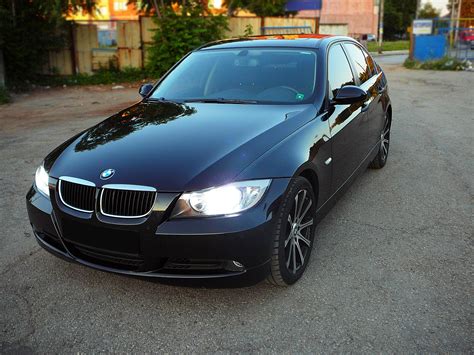 BMW E90 320d in strada