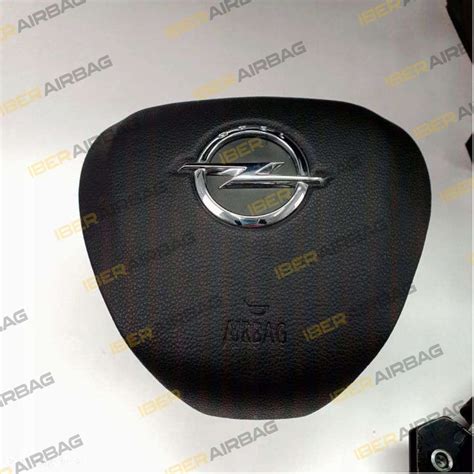 Opel Corsa E interno con airbag