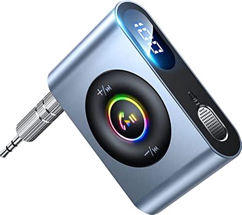 Adattatore AUX Bluetooth collegato all'ingresso AUX dell'auto