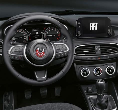 Interni Fiat Tipo con cartablet installato