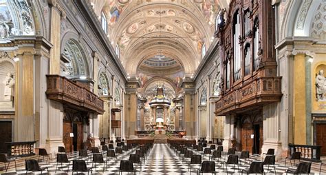 Interno della Basilica del Santuario di Caravaggio