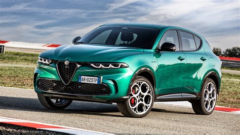 Alfa Romeo Tonale Plug-in Hybrid Q4 frontale